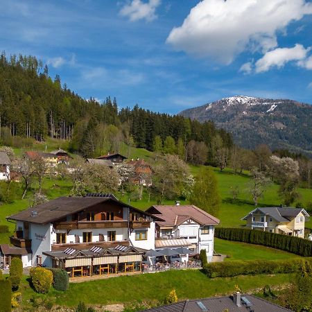 Hotel-Cafe-Restaurant Matzelsdorfer Hof Millstatt Buitenkant foto