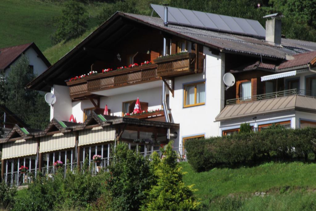 Hotel-Cafe-Restaurant Matzelsdorfer Hof Millstatt Buitenkant foto